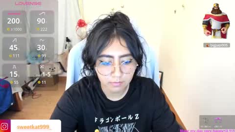 Snapshot of kat_ly_chan chatting on 02-20-25, 02:35 Kat online show from 02-20-25, 02:35