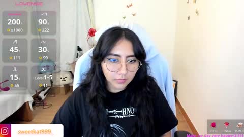 Snapshot of kat_ly_chan chatting on 03-03-25, 10:10 Kat online show from 03-03-25, 10:10