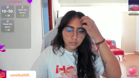 Snapshot of kat_ly_chan chatting on 03-10-25, 05:07 Kat online show from 03-10-25, 05:07