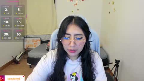 Snapshot of kat_ly_chan chatting on 09-27-25, 01:32 Kat online show from 09-27-25, 01:32