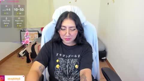 Snapshot of kat_ly_chan chatting on 10-12-25, 03:49 Kat online show from 10-12-25, 03:49