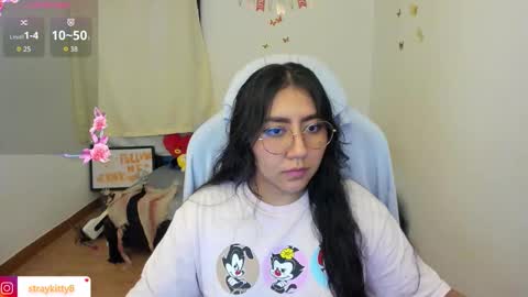 Snapshot of kat_ly_chan chatting on 10-15-25, 09:15 Kat online show from 10-15-25, 09:15