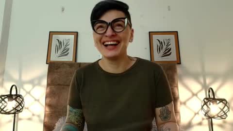 kat paradisse online show from 02-05-26, 11:48