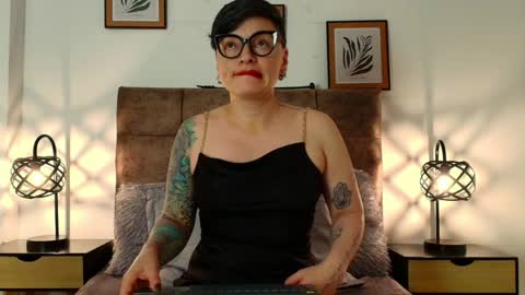 kat paradisse online show from 04-26-26, 02:42