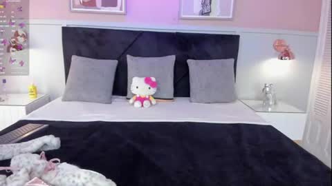 Snapshot of kata_petite chatting on 07-10-26, 07:16 KATA online show from 07-10-26, 07:16