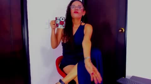 Snapshot of kataleya_saenz1 chatting on 06-25-26, 12:42 kataleya online show from 06-25-26, 12:42