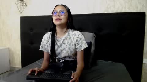 Katalina online show from 11-27-25, 12:51