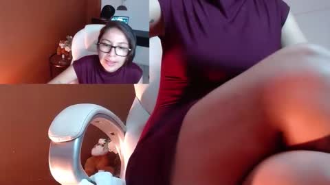 Snapshot of katalina_dm chatting on 12-14-24, 04:34 Katalina online show from 12-14-24, 04:34