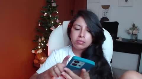 Snapshot of katalina_dm chatting on 12-27-24, 02:04 Katalina online show from 12-27-24, 02:04