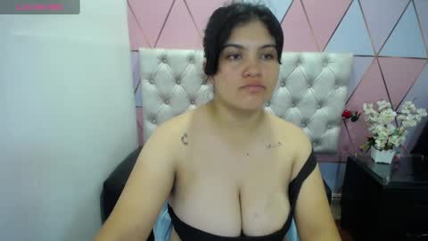 Snapshot of katalina_santana25 chatting on 01-09-25, 09:58 katalina santana25 online show from 01-09-25, 09:58