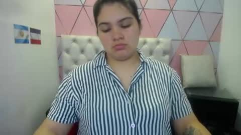 Snapshot of katalina_santana25 chatting on 07-12-26, 05:59 katalina santana25 online show from 07-12-26, 05:59