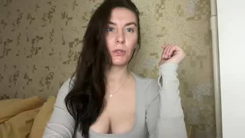 Snapshot of katalinaqe chatting on 05-06-26, 08:30 KatalinaQE online show from 05-06-26, 08:30