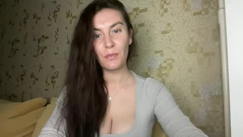 Snapshot of katalinaqe chatting on 05-17-26, 12:34 KatalinaQE online show from 05-17-26, 12:34