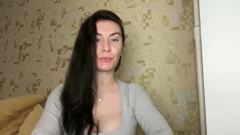 Snapshot of katalinaqe chatting on 05-22-26, 04:30 KatalinaQE online show from 05-22-26, 04:30
