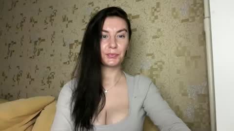 Snapshot of katalinaqe chatting on 05-23-26, 04:50 KatalinaQE online show from 05-23-26, 04:50