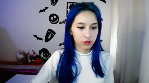 Snapshot of katara_a chatting on 10-19-25, 02:07 Maca online show from 10-19-25, 02:07