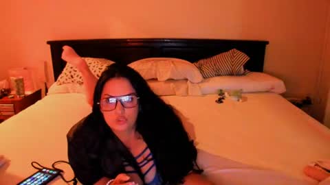 Snapshot of katarina_synnn chatting on 07-06-26, 03:03 kata online show from 07-06-26, 03:03