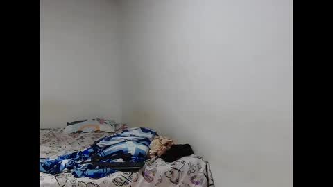 Snapshot of kate_bliss chatting on 09-23-25, 07:50 kate_bliss online show from 09-23-25, 07:50