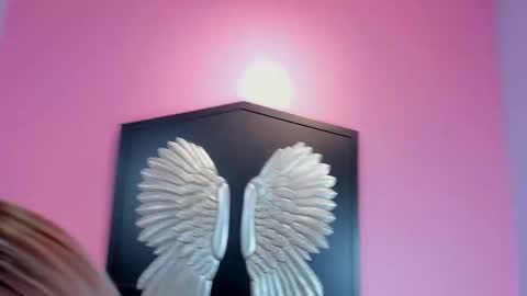 Kate  online show from 12-18-25, 11:27