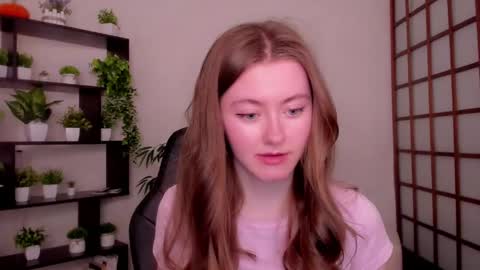 Snapshot of kate_cuddle chatting on 04-24-26, 02:36 Kate online show from 04-24-26, 02:36