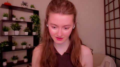 Snapshot of kate_cuddle chatting on 04-29-26, 03:21 Kate online show from 04-29-26, 03:21