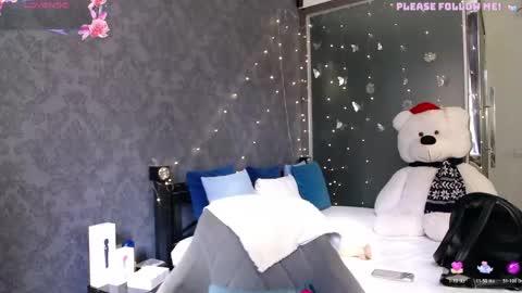 Snapshot of kate_jonson chatting on 05-12-26, 06:54 .Be kind and gentle with me and I will do my best for you. online show from 05-12-26, 06:54