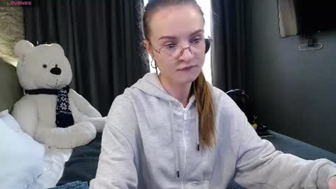 Snapshot of kate_jonson chatting on 06-15-26, 12:18 .Be kind and gentle with me and I will do my best for you. online show from 06-15-26, 12:18
