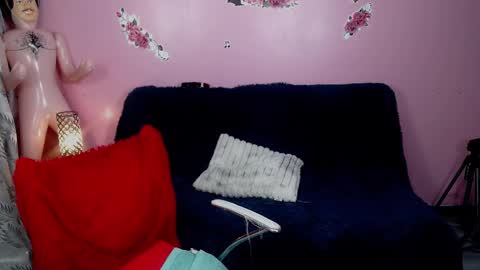 Snapshot of kate_lawrence_ chatting on 12-13-24, 08:20 kate_lawrence_ online show from 12-13-24, 08:20