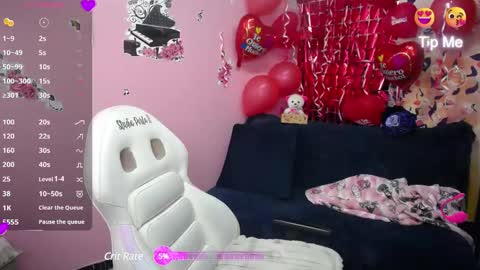 Snapshot of kate_lawrence_ chatting on 02-16-25, 12:43 kate_lawrence_ online show from 02-16-25, 12:43