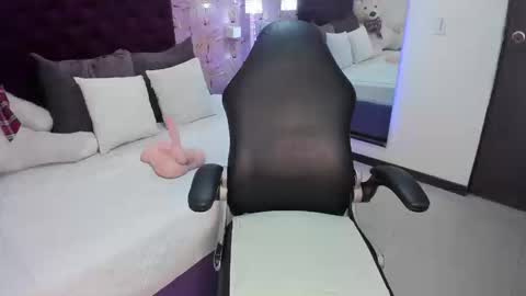 Snapshot of kate_lua chatting on 01-12-26, 04:23 kate lua online show from 01-12-26, 04:23