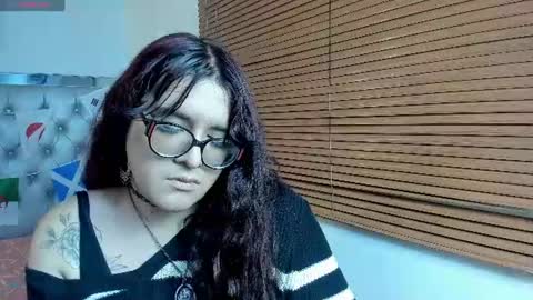 Snapshot of kate_pickman chatting on 07-16-26, 03:34 kate online show from 07-16-26, 03:34