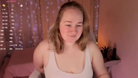 Snapshot of kate_rest chatting on 04-18-26, 07:01 Kate Follow me dear online show from 04-18-26, 07:01