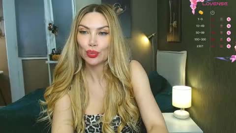 Therapist online show from 04-19-26, 06:10