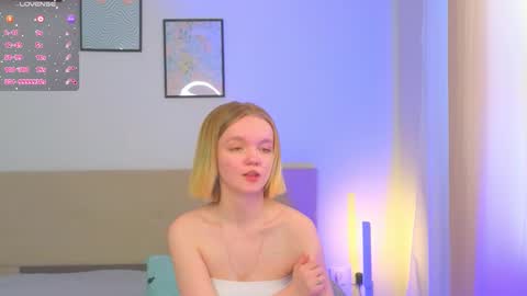 Snapshot of katebunnys chatting on 02-14-26, 07:05 katebunnys online show from 02-14-26, 07:05