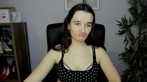 Kate  online show from 01-19-25, 07:47