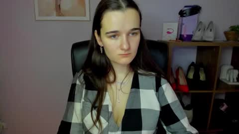 Kate  online show from 12-21-25, 08:21