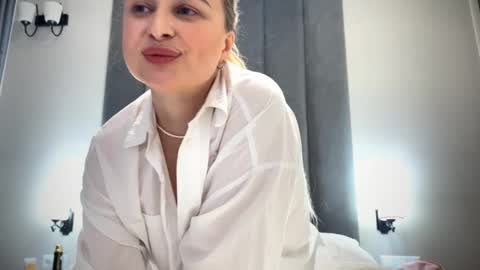 Snapshot of katedoe chatting on 03-08-25, 07:20 katedoe online show from 03-08-25, 07:20