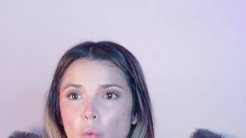 Snapshot of katejolie chatting on 05-22-26, 04:08 Help me with rate thanks online show from 05-22-26, 04:08