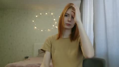 Snapshot of katekalen chatting on 02-20-25, 06:06 Kate Bunny online show from 02-20-25, 06:06