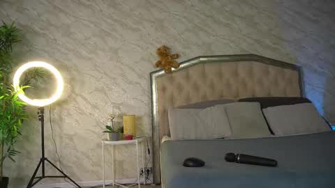 Snapshot of katelynsparks chatting on 05-15-26, 05:58 Kate online show from 05-15-26, 05:58