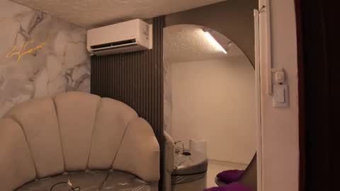 Im Katherine but call me Kate  online show from 03-18-26, 12:08