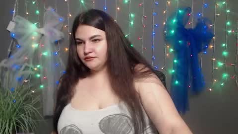 Snapshot of katenils chatting on 11-17-25, 08:14 Kate Nils online show from 11-17-25, 08:14