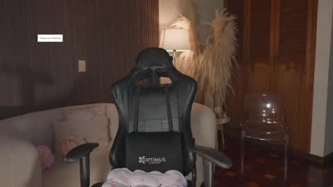  Kate Owens  online show from 04-06-26, 10:49