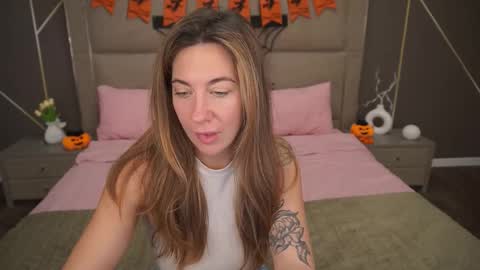 Kate online show from 10-31-25, 07:53