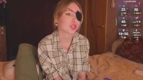 Snapshot of kateslil chatting on 02-12-25, 04:33 Kate online show from 02-12-25, 04:33