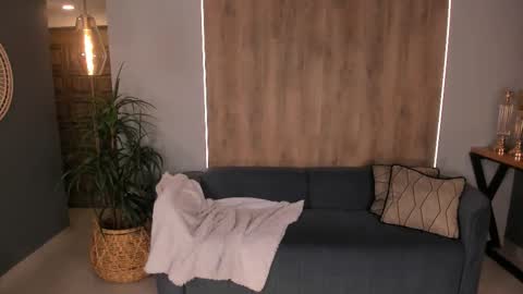 K A T E  online show from 11-09-25, 01:20