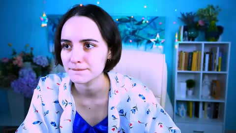 Snapshot of katewillows chatting on 02-12-26, 04:07 katewillows online show from 02-12-26, 04:07