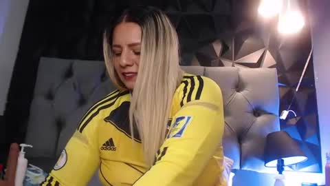 Cute online show from 07-03-26, 12:44