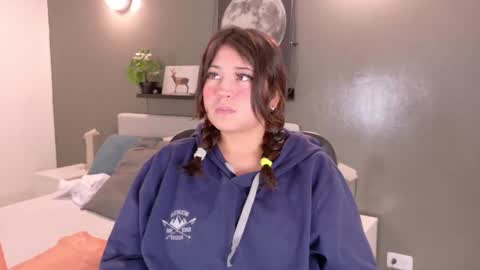 K A T H E  online show from 09-22-25, 11:23