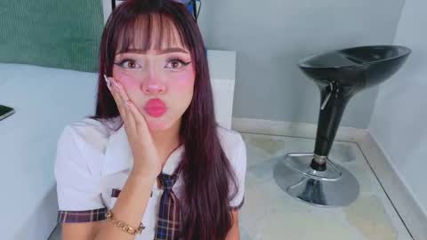 K A T H E  online show from 10-17-25, 12:52